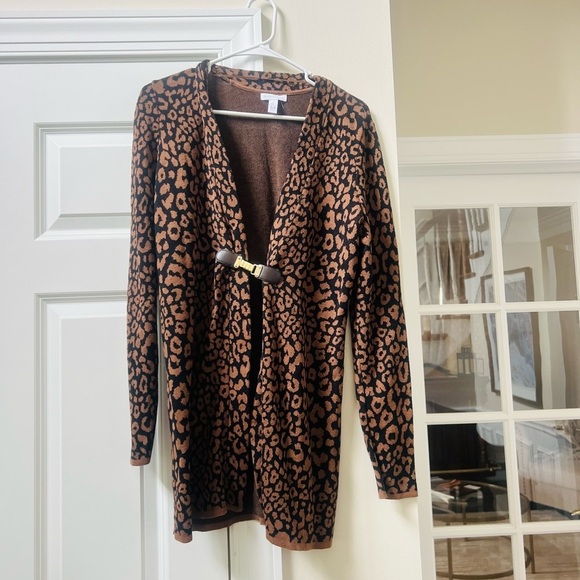 Like new Charter Leopard Print Women's cardigan Sweater size medium - Picture 1 of 5